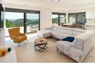 020 2046 70 Split area Luxury villa with panoramic sea view sale