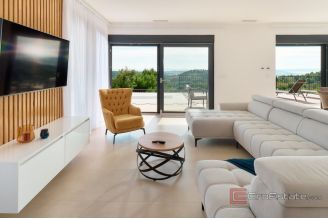 020 2046 70 Split area Luxury villa with panoramic sea view sale
