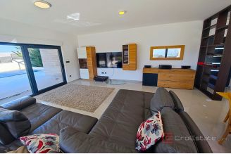 018 2021 405 Rogoznica New villa with a sea view sale