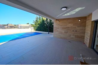 018 2021 405 Rogoznica New villa with a sea view sale