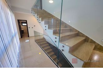 018 2021 405 Rogoznica New villa with a sea view sale