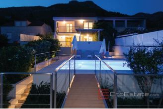 018 2052 02 Peljesac Villa with pool and a sea view for sale