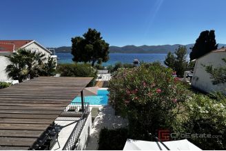 020 2052 02 Peljesac Villa with pool sea view for sale