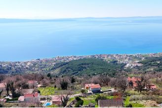 009 2029 99 near split renovated house with sea view for sale