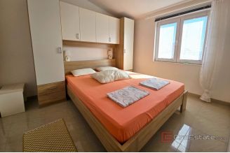 009 2029 99 near split renovated house with sea view for sale