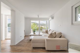 019 2022 445 trogir apartment house first row to the sea for sale