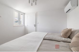 019 2022 445 trogir apartment house first row to the sea for sale