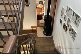008 2052 03 Peljesac Family house with a sea view for sale