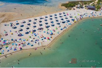 004 1026 04 Zadar Building land near the sea for sale