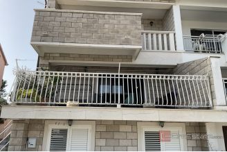 017 2052 07 Korcula Semi detached house with a sea view for sale