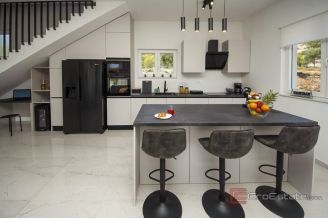 020 2052 09 Sibenik Modern villa with pool for sale