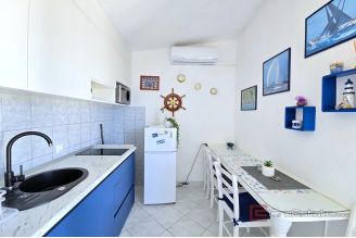 012 2029 101 rogoznica apartment house with sea view for sale