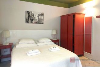 007 2051 07 split center two tourist units in the city center for sale
