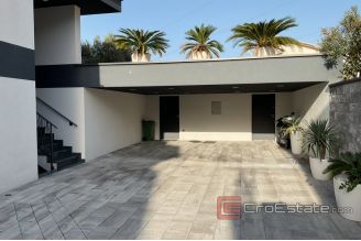 019 2052 13 Peljesac Modern villa with a sea view for sale