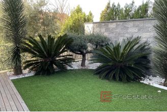 019 2052 13 Peljesac Modern villa with a sea view for sale