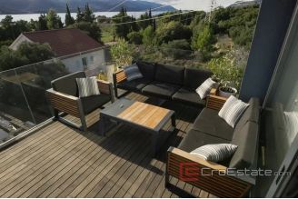 019 2052 13 Peljesac Modern villa with a sea view for sale