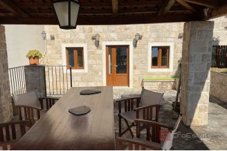 018 2052 14 Peljesac Stone house with panoramic sea view for sale
