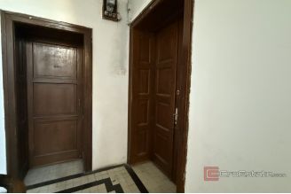 007 2046 73 Split Manus Spacious apartment near the city center for sale