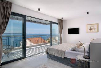 019 2035 217 Ciovo Luxury villa with panoramic sea view for sale
