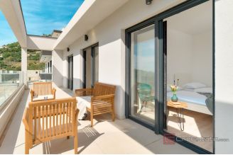 020 2046 71 Split area Modern villa with sea view for rent