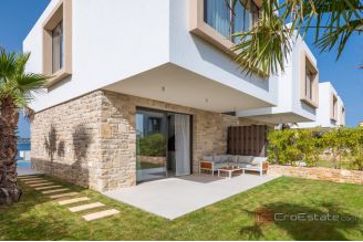 019 2046 74 Pasman Modern villa in the first row to the sea for sale