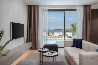 019 2046 74 Pasman Modern villa in the first row to the sea for sale