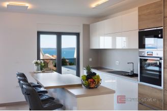 016 2030 91 Ciovo Penthouse with a sea view for sale