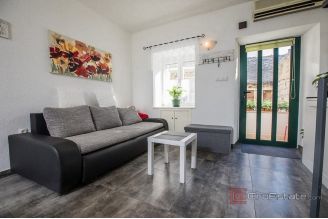 011 2052 17 Split area Stone house with a sea view for sale