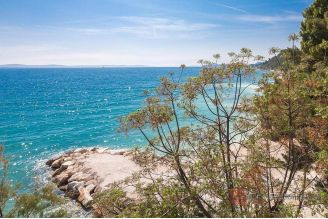 011 2052 17 Split area Stone house with a sea view for sale