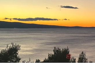 005 2052 18 Omis Building land with a project and a sea view for sale