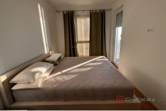 008 2036 128 Split Znjan Modern apartment for rent