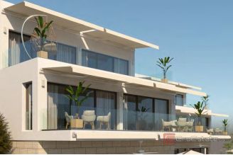 007 5351 30 Rogoznica Building land in the second row to the sea for sale