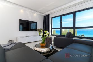 020 2022 446 omis modern villa with pool and sea view for sale