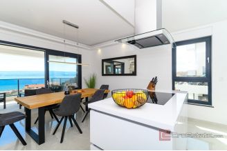 020 2022 446 omis modern villa with pool and sea view for sale