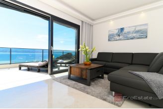 020 2022 446 omis modern villa with pool and sea view for sale