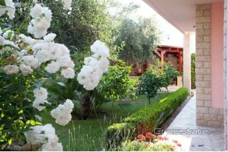 009 2052 20 Split Area Apartment house with a sea view for sale