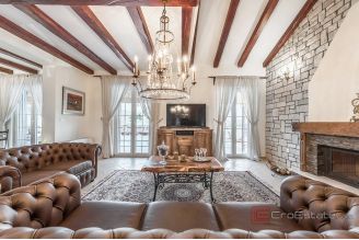 018 2022 443 near zadar attractive villa with tennis court and sea view for sale