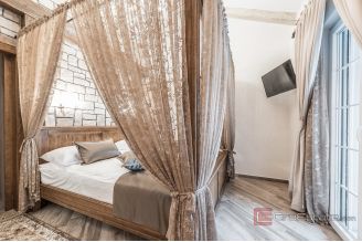 018 2022 443 near zadar attractive villa with tennis court and sea view for sale