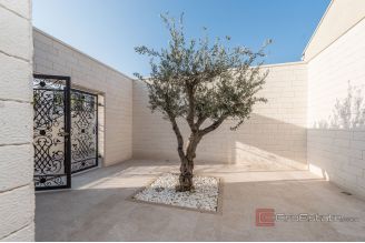 018 2022 443 near zadar attractive villa with tennis court and sea view for sale