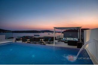 020 2022 447 rogoznica stunning villa with pool and sea view for sale