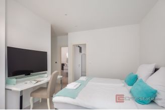 020 2022 447 rogoznica stunning villa with pool and sea view for sale