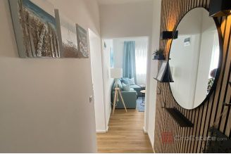 020 2031 166 Ciovo house with pool and sea view for sale