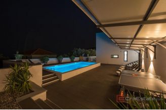 017 2048 36 Makarska Modern villa with panoramic sea view for sale