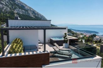 017 2048 37 Makarska Attractive villa with panoramic sea view for sale