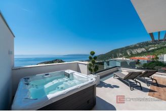 017 2048 37 Makarska Attractive villa with panoramic sea view for sale