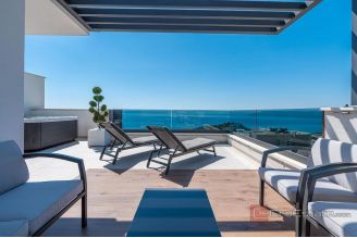 017 2048 37 Makarska Attractive villa with panoramic sea view for sale