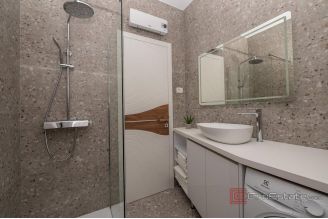 017 2048 37 Makarska Attractive villa with panoramic sea view for sale