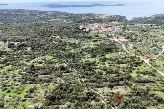 005 2047 60 Rogoznica Bilding land in a peaceful setting for sale