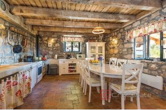 015 2052 22 near makarska stone house with pool for sale