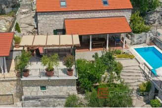 015 2052 22 near makarska stone house with pool for sale